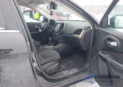 2015 Jeep Cherokee Latitude z USA, uszkodzony, nr VIN 1C4PJMCSXFW538663